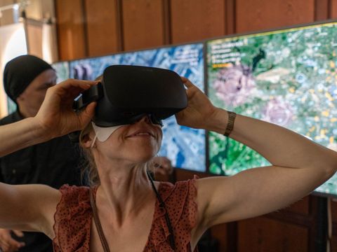 CityLab, Frau mit VR-Brille