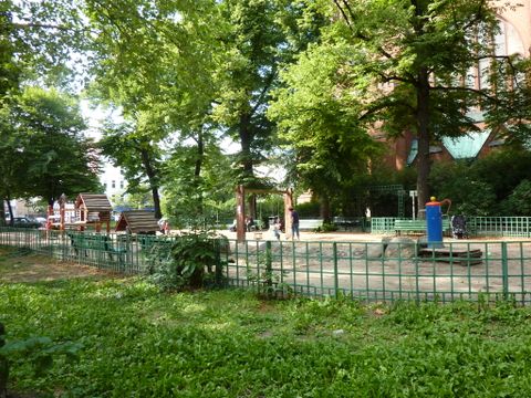 Spielplatz auf dem Karl-August-Platz, 13.8.2010, Foto: KHMM