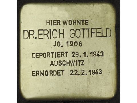 Bildvergrößerung: Stolperstein Dr. Erich Gottfeld