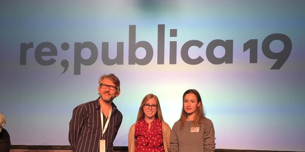 Verwaltung auf der Re;publica: von links nach rechts: Ulrich Binner, Tori Boeck, Adriana Groh