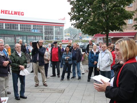 Bildvergrößerung: Der gegenüberliegende Baumarkt steht bereits auf Kreuzberger Territorium.