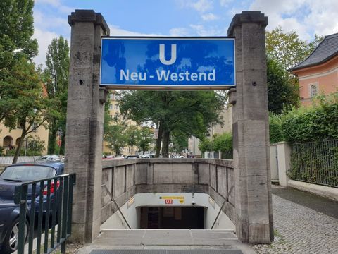 U2 Neu-Westend, Portal