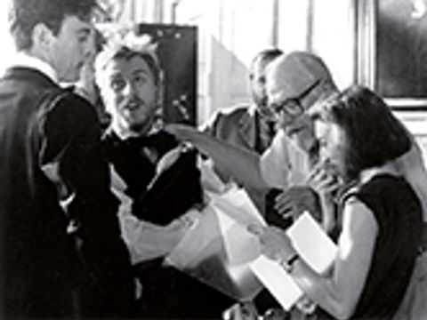 Bildvergrößerung: Paul Rhys, Tim Roth und Robert Altman am Set von Vincent und Theo.