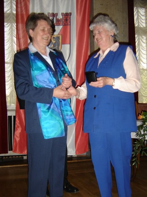 Bezirksmedaille 2004 Irmgard Edelheim