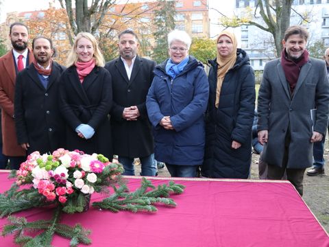 Kadir Sahin, Imam Faiz Ahmed, Dr. Almut Neumann, Musa Gönül, Stefanie Remlinger, Iman Andrea Reimann, Said Jurnal (v.l.)