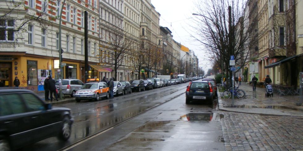 Blick auf die Kastanienallee in Prenzlauer Berg