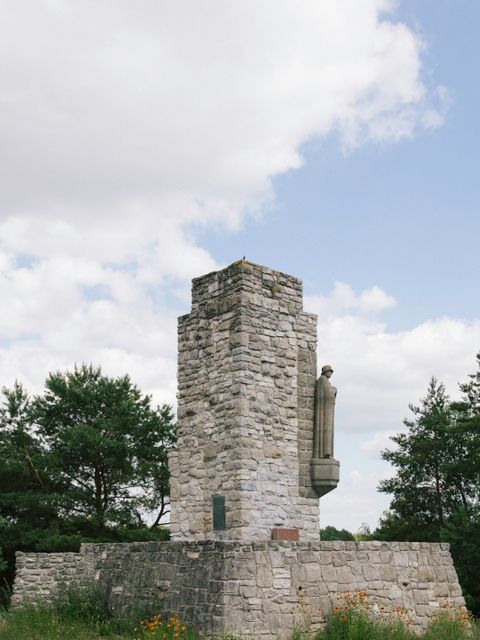 Bildvergrößerung: Denkmal Gefallene Erster und Zweiter Weltkrieg