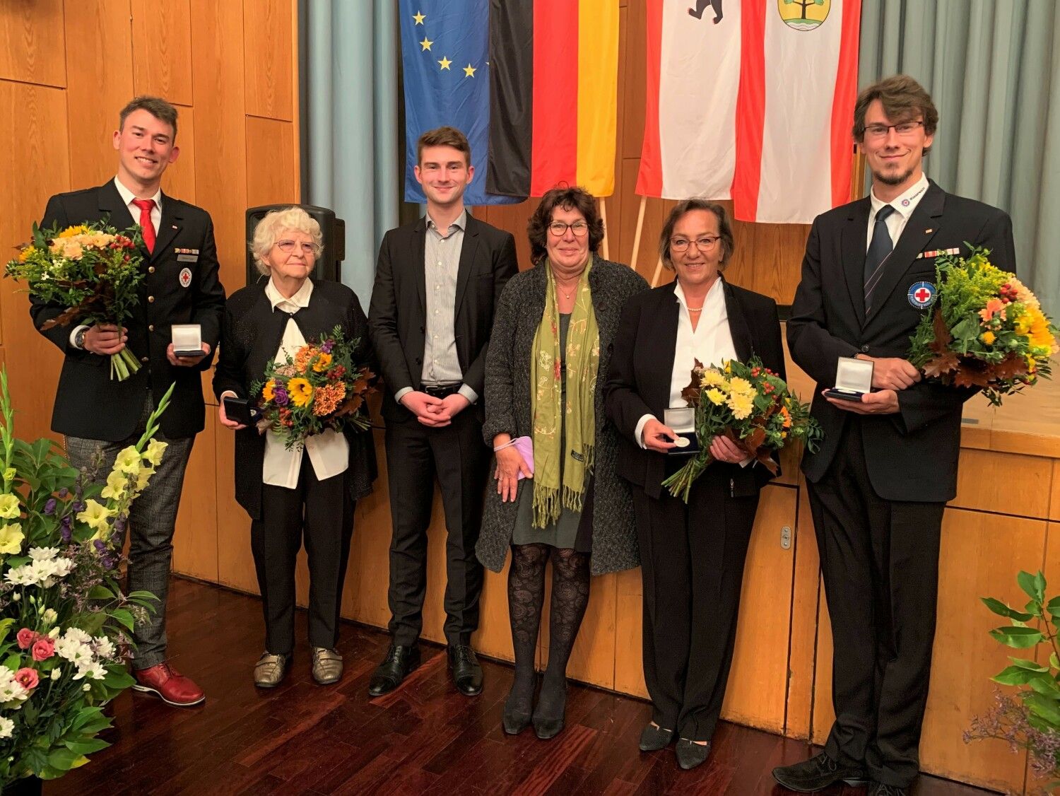 Bezirksmedaille 2022 Gruppenbild neu