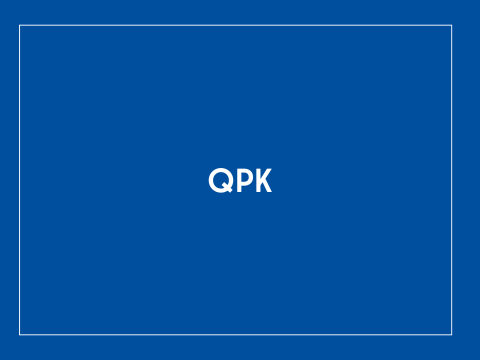 Kachel mit der Aufschrift QPK