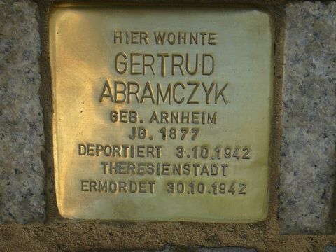 Bildvergrößerung: Stolperstein Gertrud Abramczyk