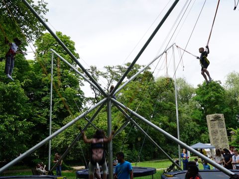 Bungee Trampolin 