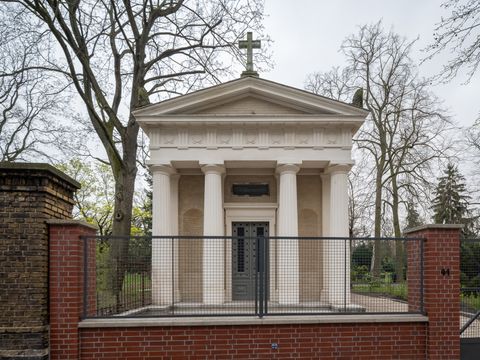 Das Mausoleum Kunzemann auf dem Dreifaltigkeitskirchhof II in Kreuzberg