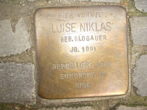 Stolperstein für Luise Niklas, 27.07.2011