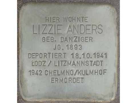 Bildvergrößerung: Stolperstein für Lizzie Anders