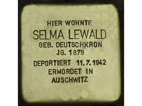 Bildvergrößerung: Stolperstein Selma Lewald