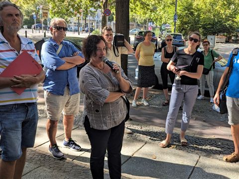 Berichtet über die Arbeit der Dorfwerkstadt und des Insel-Rats: Andrea Isermann-Kühn