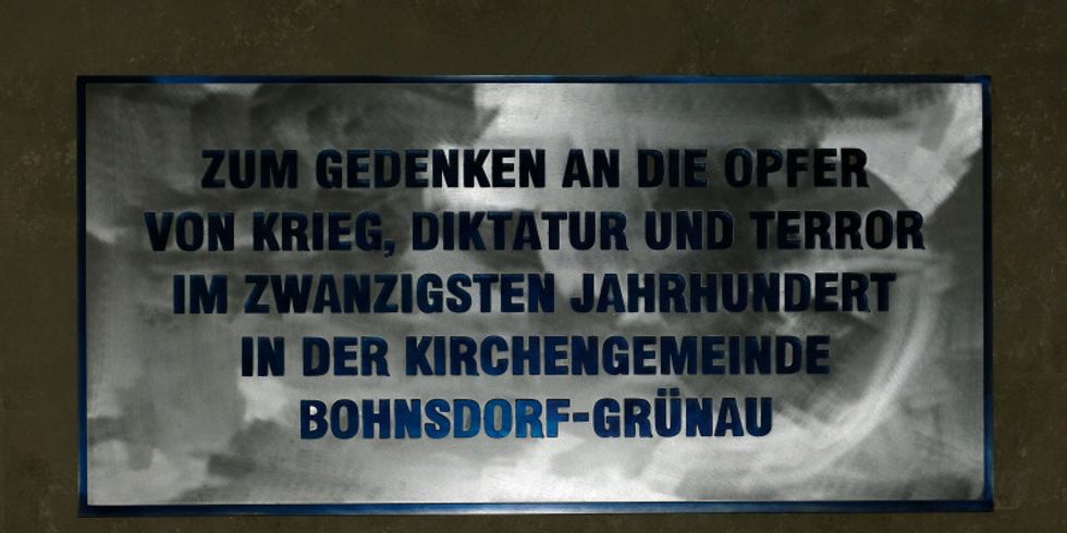 Gedenktafel - Gefallenen der Weltkriege, Opfer Krieg, Diktatur und Terror im 20. Jahrhundert