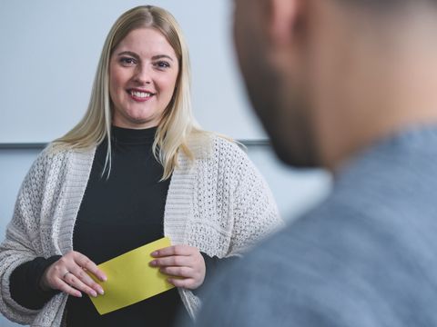 Arbeiten an der vhs Gespräch Arbeitssituation