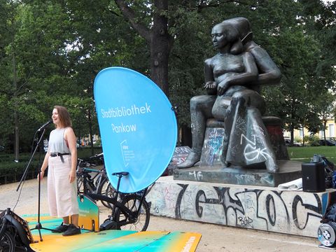 POETRY-SLAM-Arnimplatz auf der Fahrradbühne