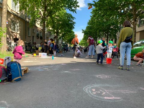 Start in der Spielstraße in der Simplonstraße im Mai 2021