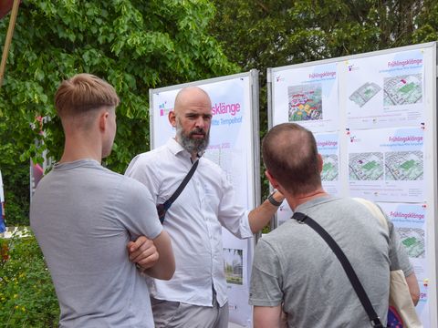 Tobias Juchem-Tresp vom Stadtentwicklungsamt informiert über Planungen
