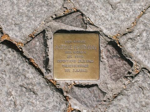 Bildvergrößerung: Stolperstein für Antonie Hartmann