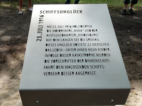 Bildvergrößerung: Gedenktafel - Schiffsunglück 1916