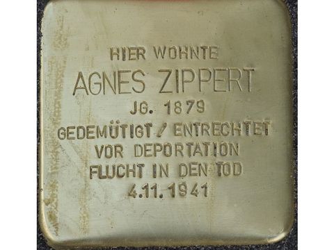 Bildvergrößerung: Stolperstein Agnes Zippert