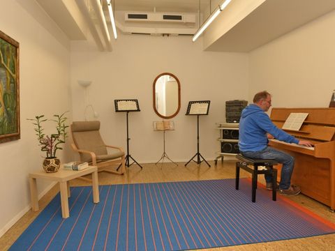 Renovierter Überaum der Musikbibliothek