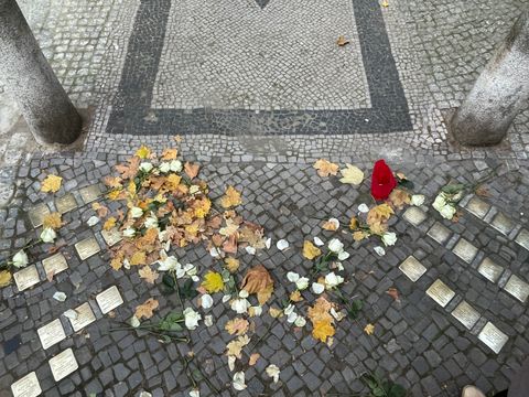 261. Kiezspaziergang Giesebrechtstraße 18 Stolpersteine