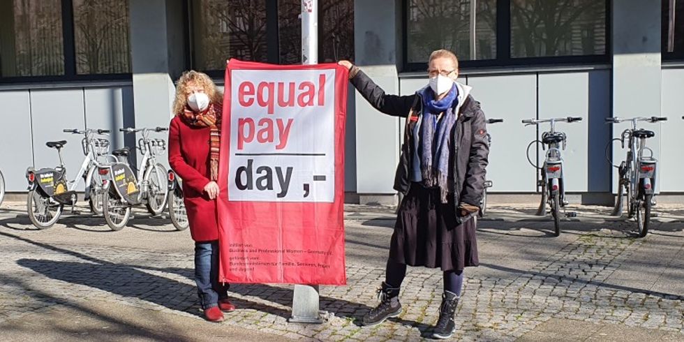 Equal Pay Day Fahne