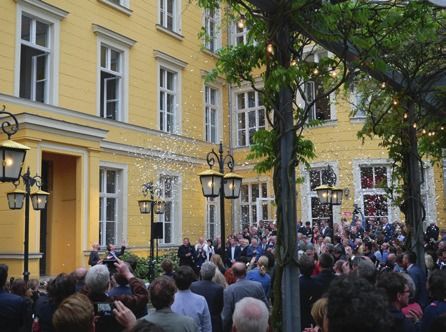 Im Konfettiregen: Am 24. Mai 2016 fand die Feier zum 10-jährigen Geburtstag der Kulturprojekte Berlin statt