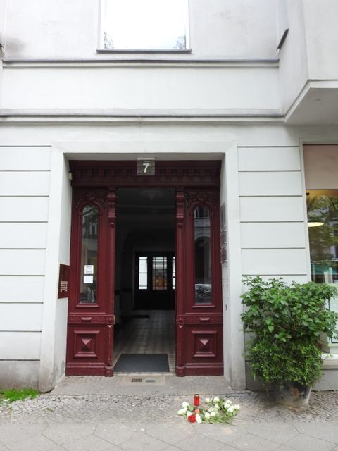 Hauseingang Pariser Straße 7