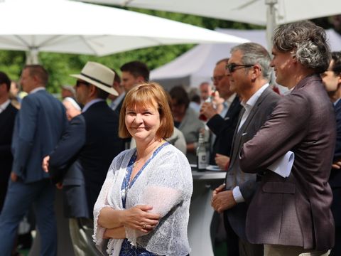 Bildvergrößerung: Bezirksstadträtin Carolina Böhm bei der Eröffnung der Elisabeth-Klinik