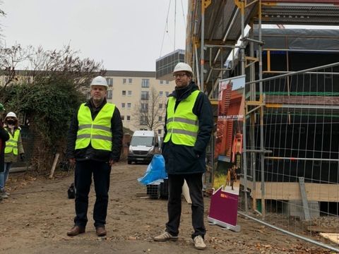 Bau eines dreigeschossigen Schulgebäudes in Holzmodulbauweise an der Hausburgschule