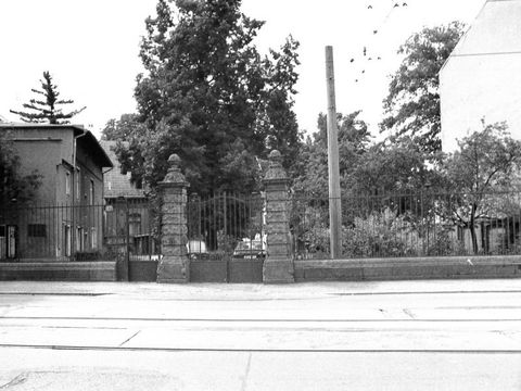 Bildvergrößerung: Gedenktafel Ehemaliges SA-Heim Müggelseedamm