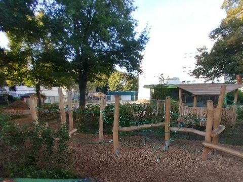 Spielplatz an der Grundschule an der Strauchwiese