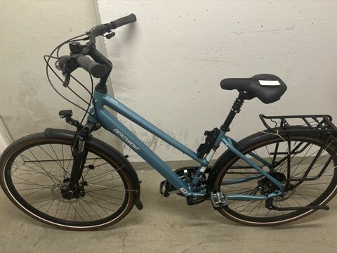 Blaues Damenfahrrad