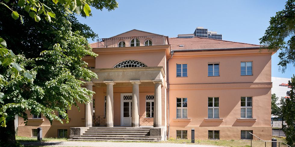 Auf der Rückseite des Gutshaus Steglitz befindet sich ein kleiner Garten