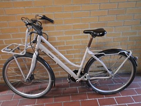 Beige farbenes Damenfahrrad