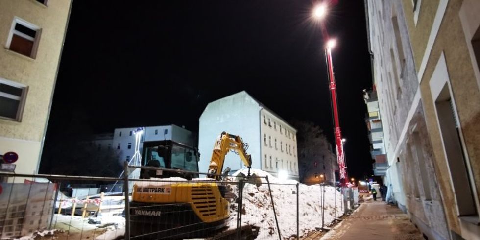 Arbeiten an der Baustelle dauern bis in die Nacht