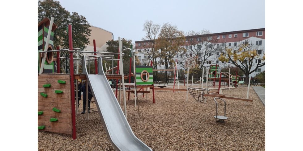 2024-11-07-pm-spielplatz-georg-lehnig-strasse-neugestaltet-ba-lichtenberg.jpg