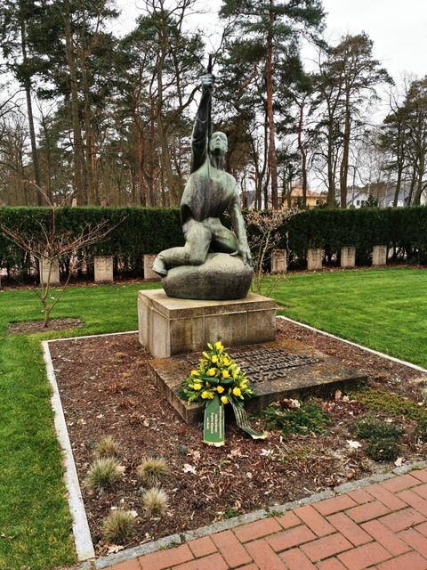 Bildvergrößerung: Grabanlage Kapp-Putsch auf dem Friedhof Adlershof