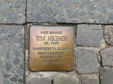 Bildvergrößerung: Stolperstein für Toni Köbner, geb. Jaffe