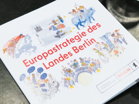 Deckblatt der Berliner Europastrategie