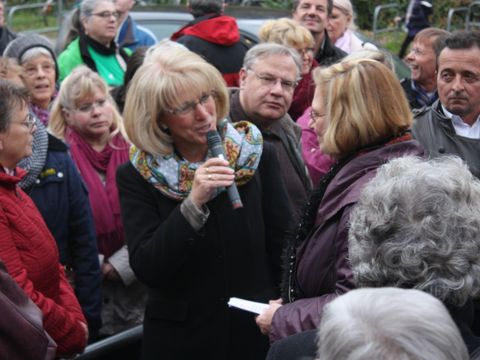 Bildvergrößerung: Die Bezirksbürgermeisterin und die Landrätin Kornelia Wehlan