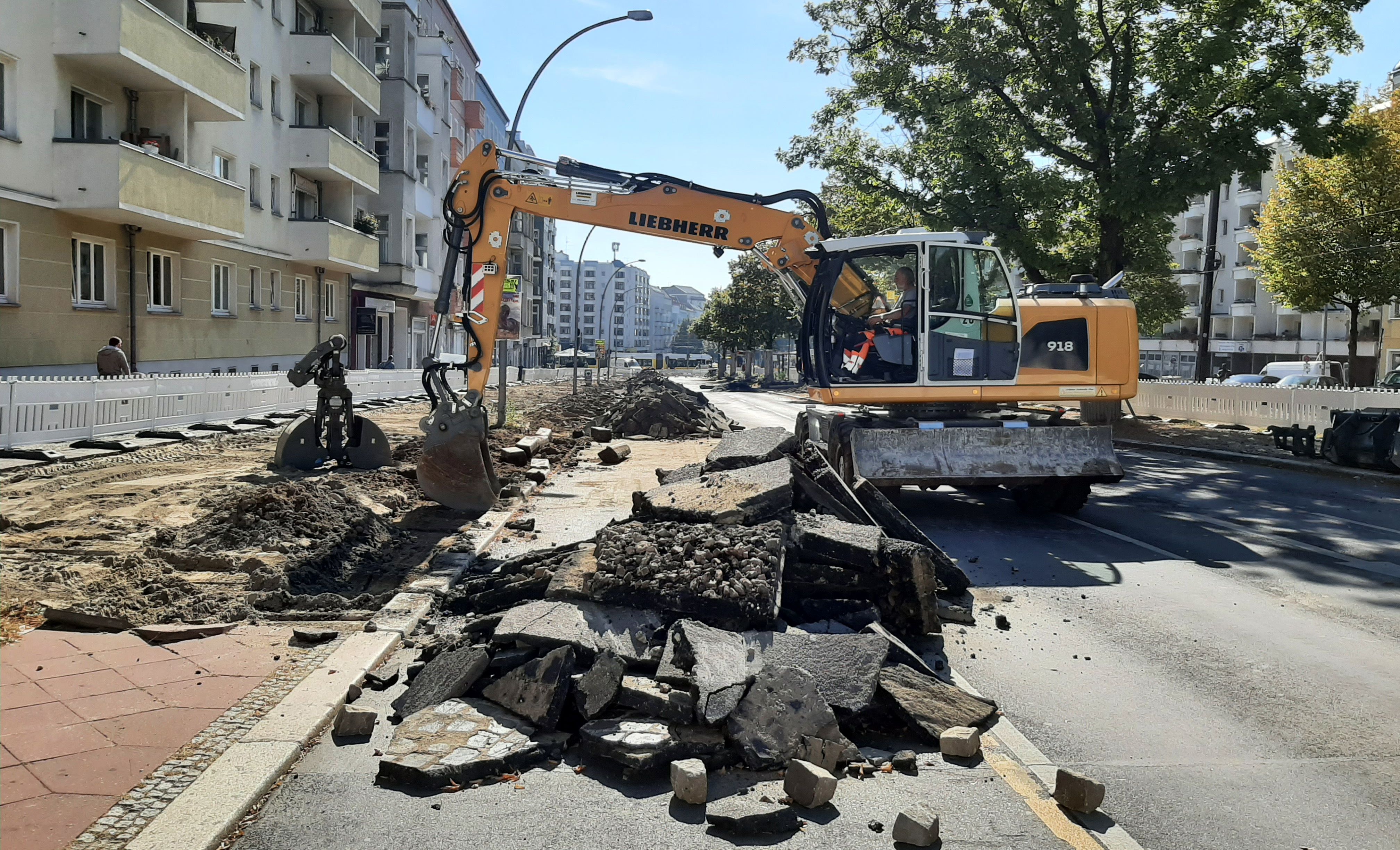 Bauphase 1, Rückbau Gehweg Ostseite, 23.09.2024