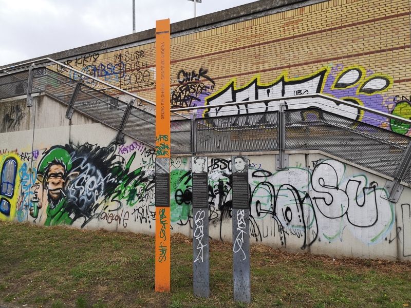 Gedenktafeln der Gedenkstätte Berliner Mauer, Feldhahn, Widera