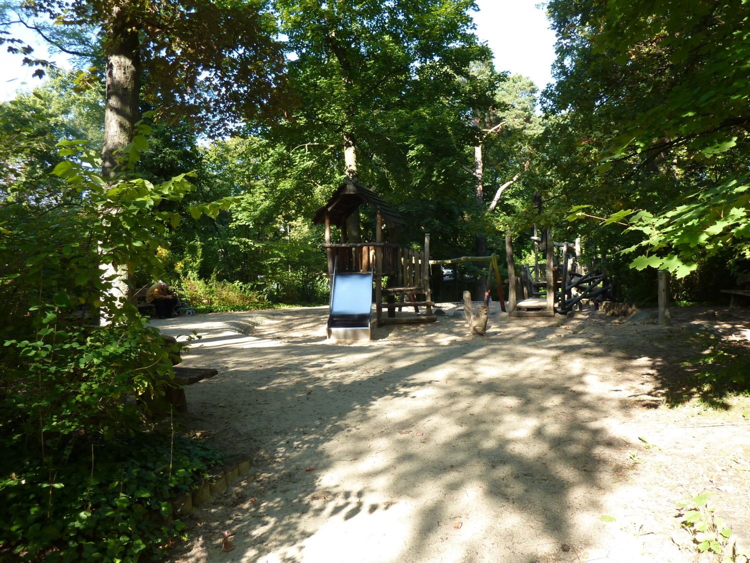 Spielplatz Delbrückstraße 4b / Foto: KHMM