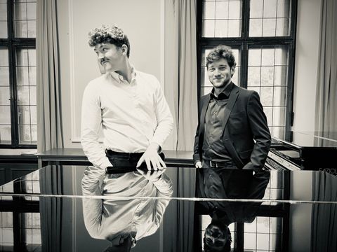 Bildvergrößerung: Valentin Schneider (Bariton) und Sebastian Fuß (Klavier)